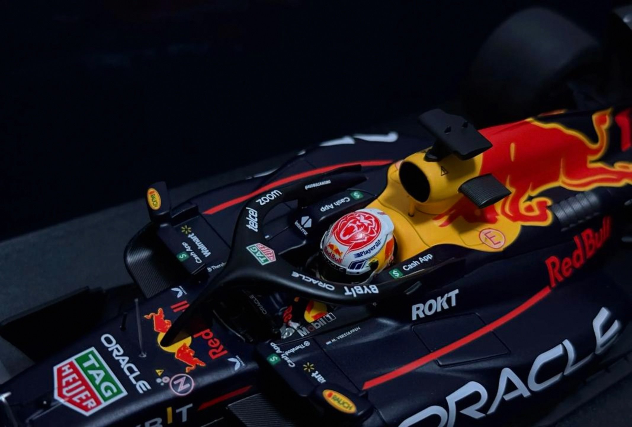 法拉利鏖战威廉姆斯，维斯塔潘关键制胜