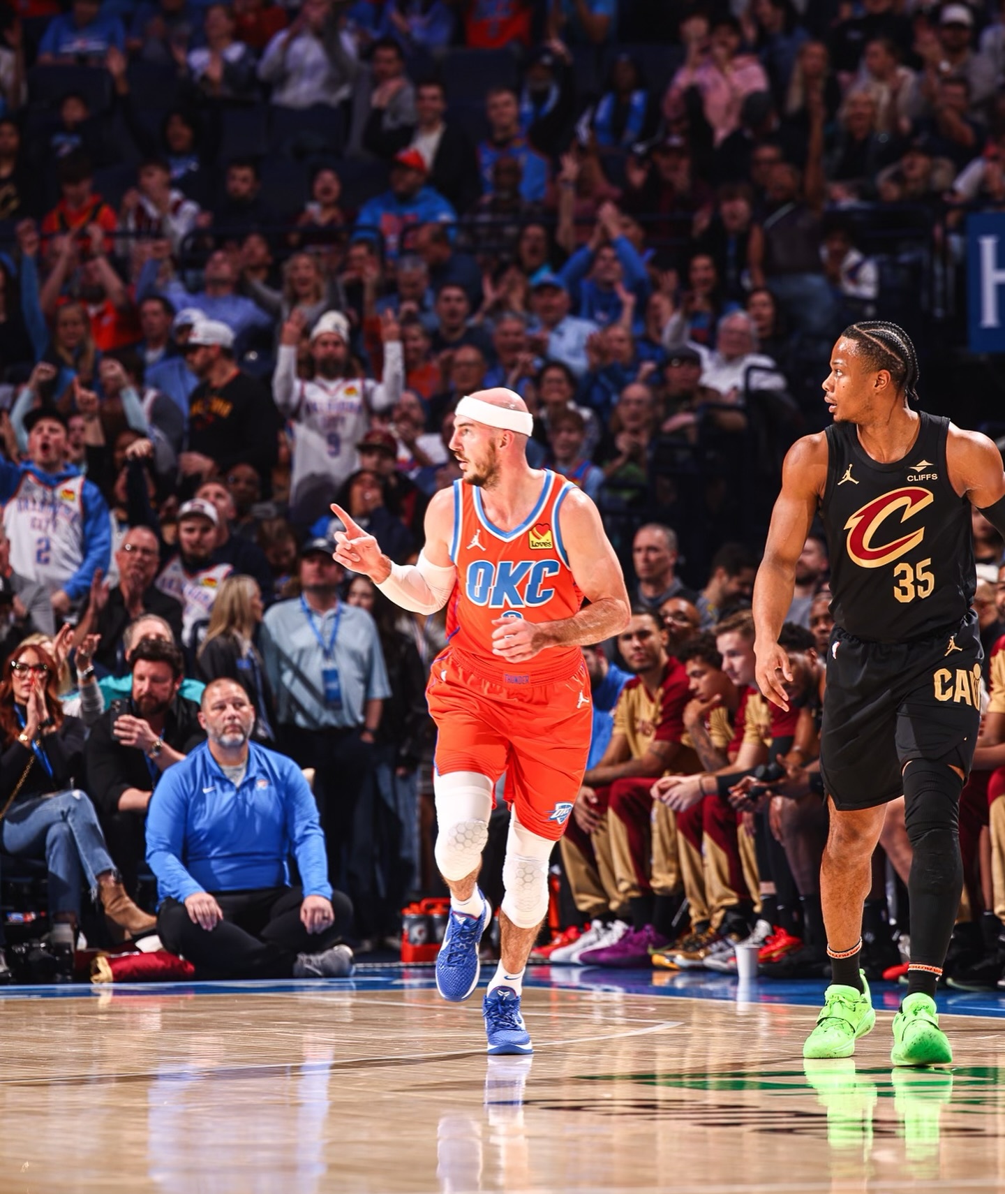 雷霆险胜爵士，字母哥惊艳四座