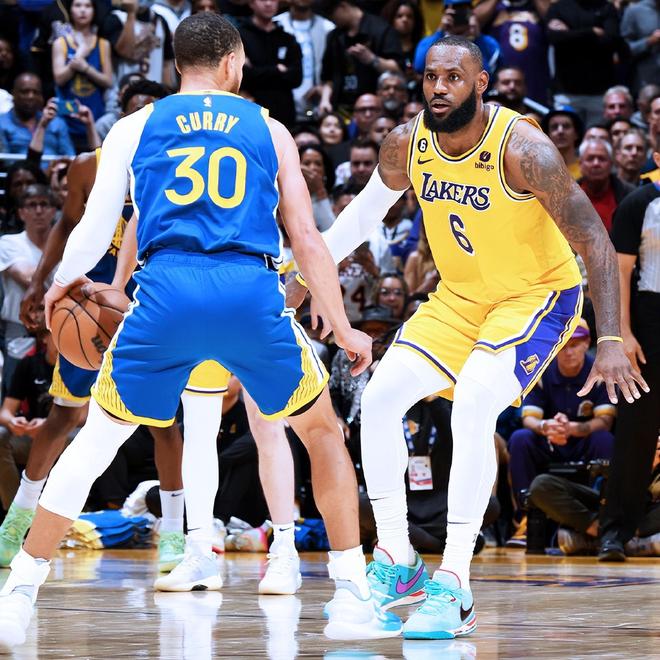 湖人翻盘上海队，库里惊艳四座