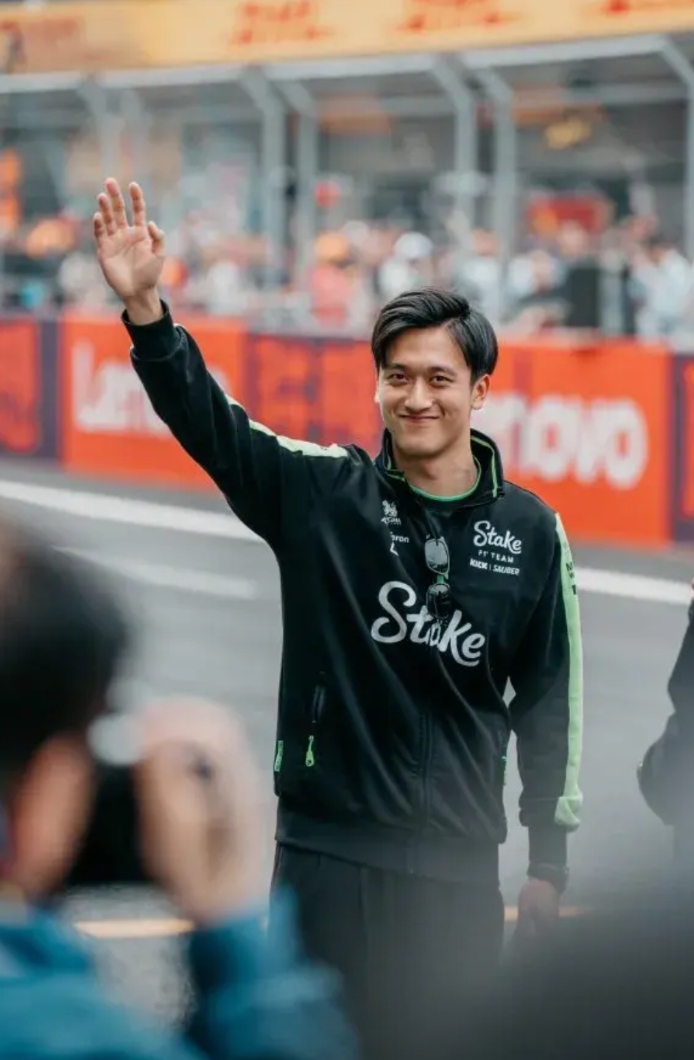 索伯车队逆转红牛二队，皮亚斯特里状态火热