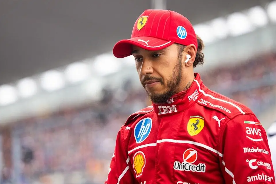 阿斯顿马丁绝杀雷诺车队，汉密尔顿刷新纪录