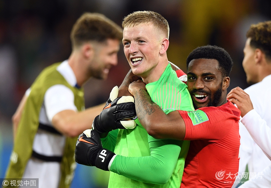 英格兰横扫土耳其,皮克高光表现 英格兰横扫土耳其,皮克高光表现