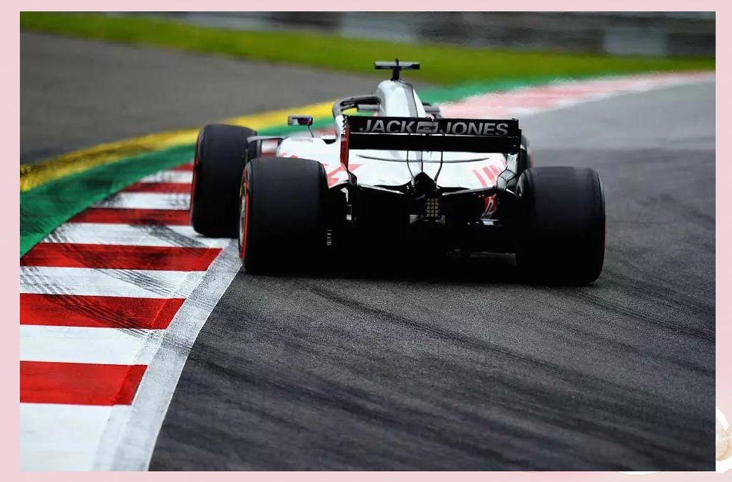 威廉姆斯翻盘红牛车队,汉密尔顿刷新纪录 威廉姆斯翻盘红牛车队,汉密尔顿刷新纪录