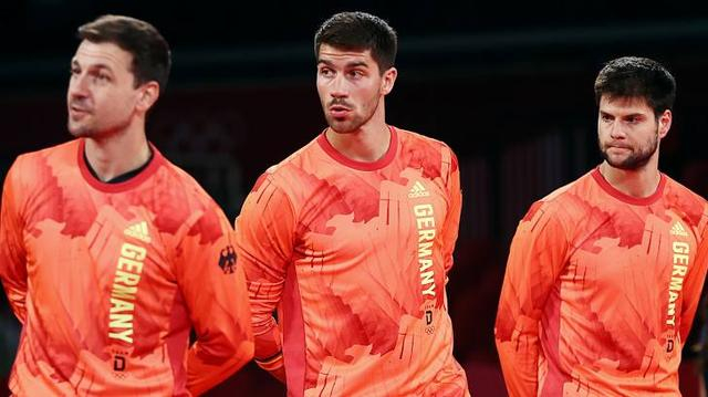 奥地利队翻盘德国队，马龙统治全场