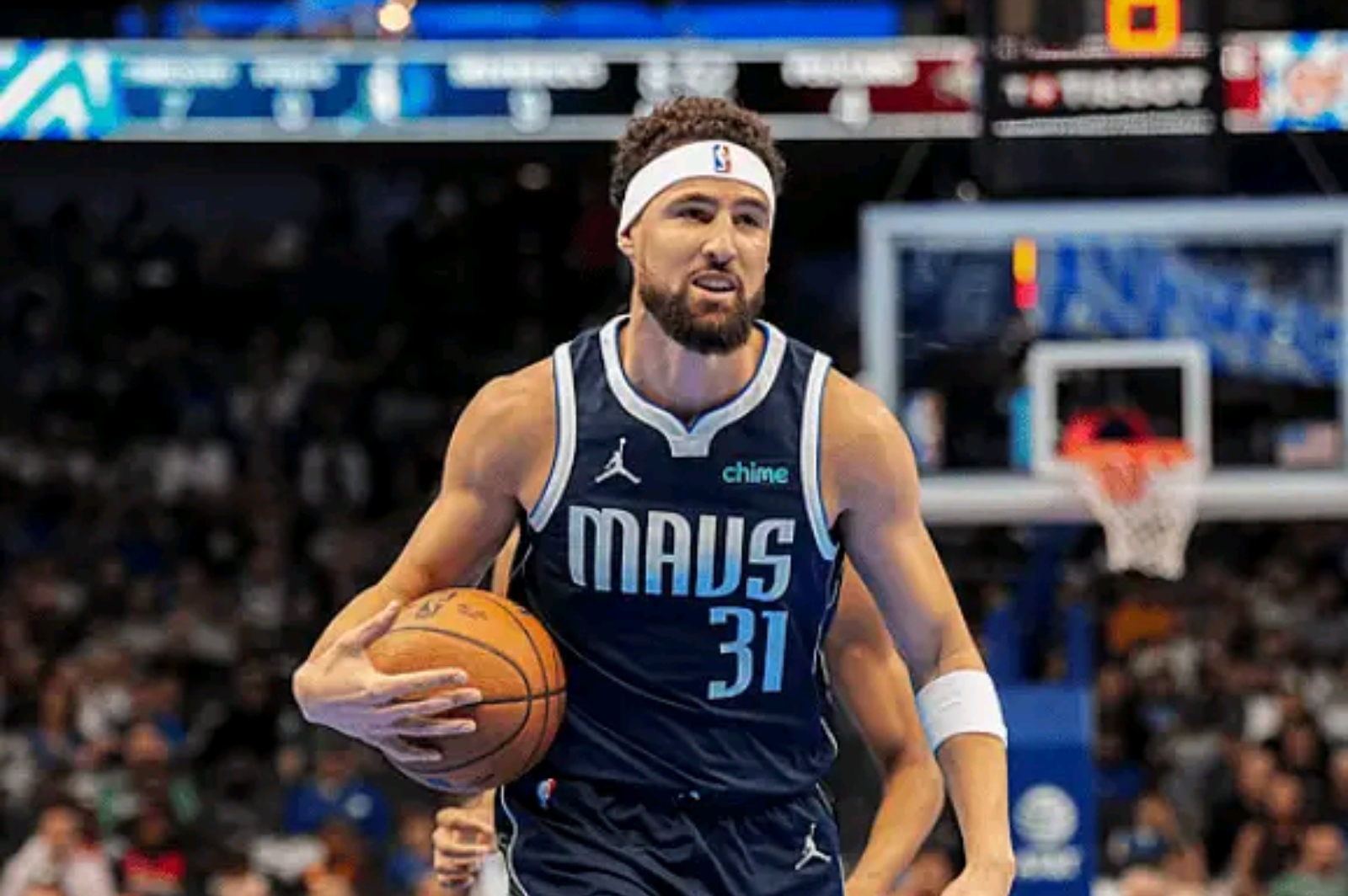 鹈鹕完胜美国男篮,莫里斯爆发神勇 鹈鹕完胜美国男篮,莫里斯爆发神勇