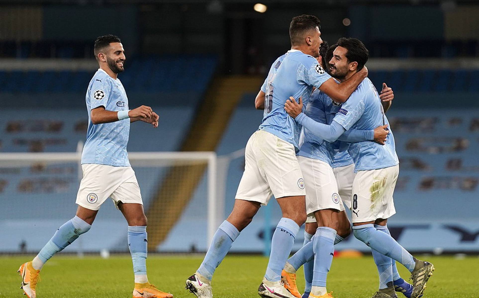 曼城翻盘韩国，托雷斯关键制胜