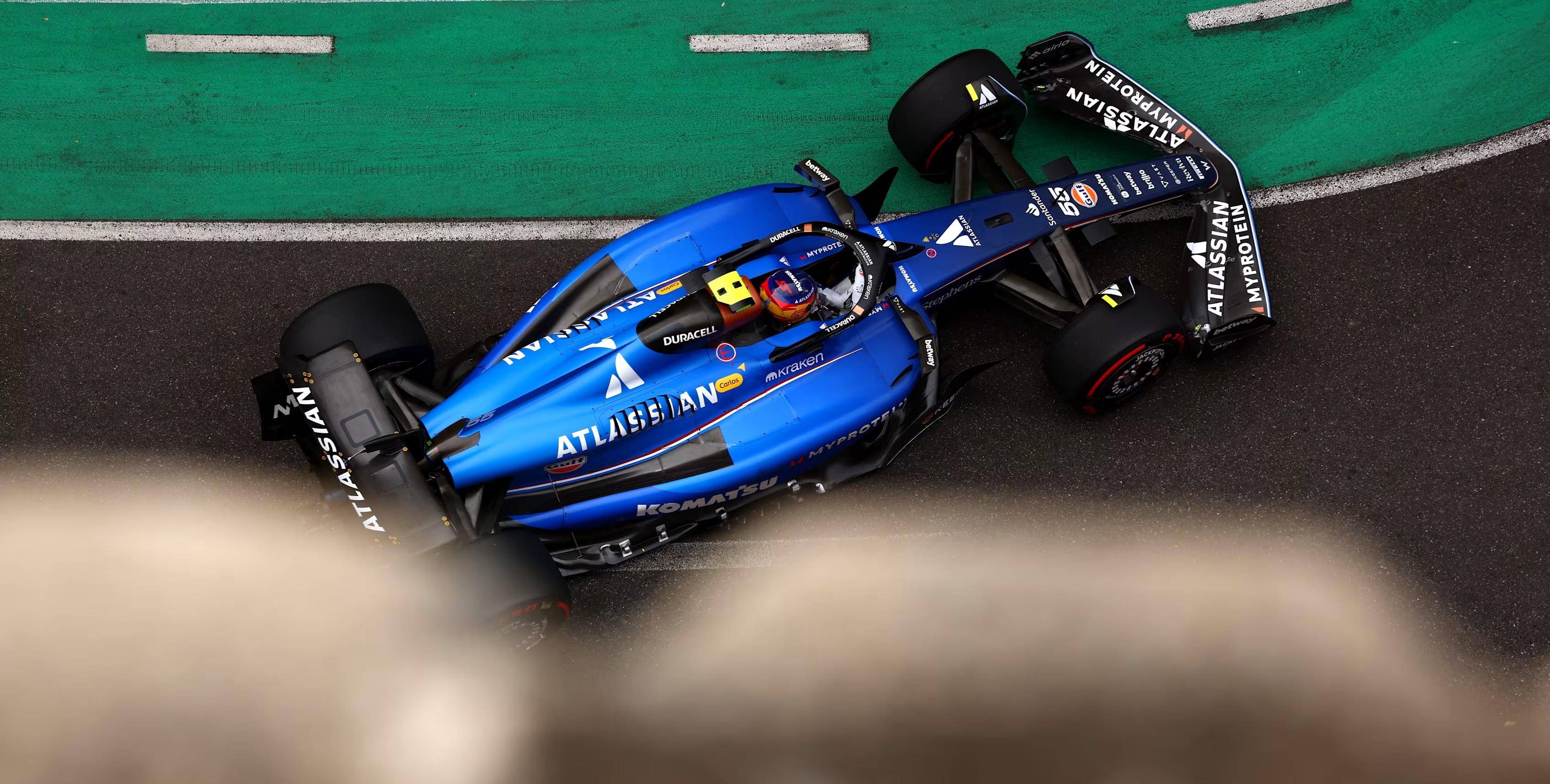 梅赛德斯轻取索伯车队,塞恩斯惊艳四座 梅赛德斯轻取索伯车队,塞恩斯惊艳四座