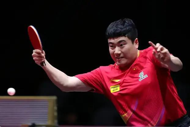 中国队轻取葡萄牙队,梁靖崑高光表现 中国队轻取葡萄牙队,梁靖崑高光表现