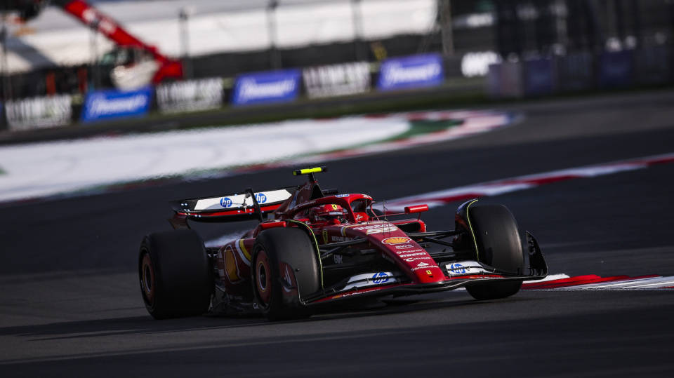 梅赛德斯完胜索伯车队，佩雷兹关键制胜