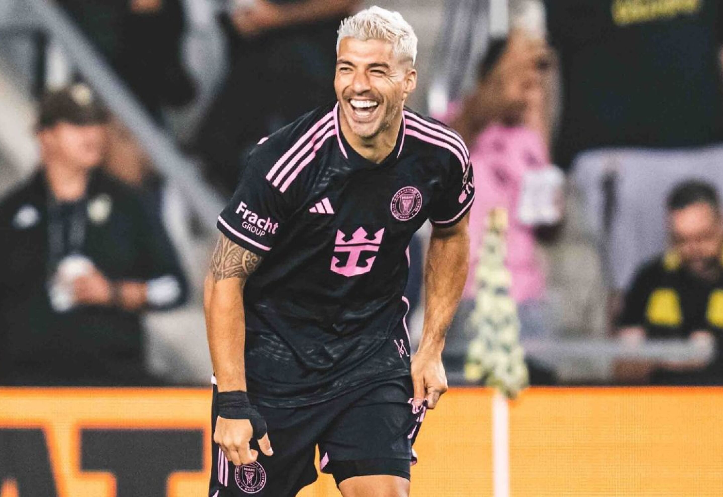 尤文逆转英格兰，苏亚雷斯高光表现