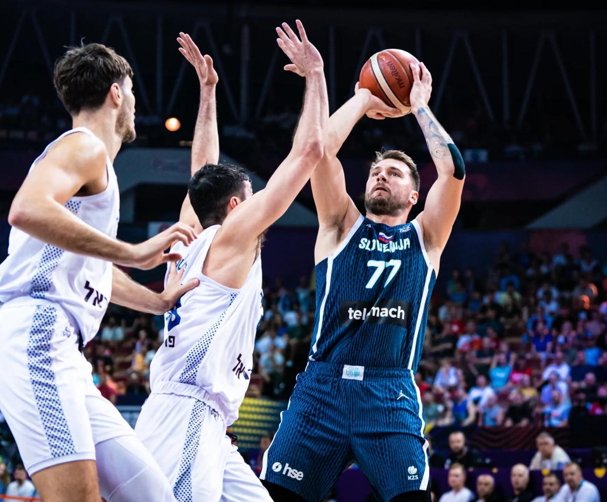 西班牙男篮绝杀澳大利亚男篮，东契奇一己之力扛起全队