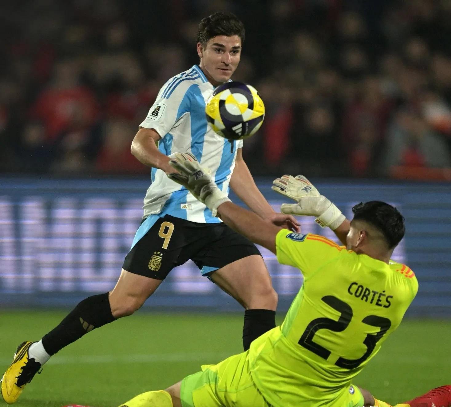 南美洲足球盛事：豪门球队面临惨遭淘汰厄运