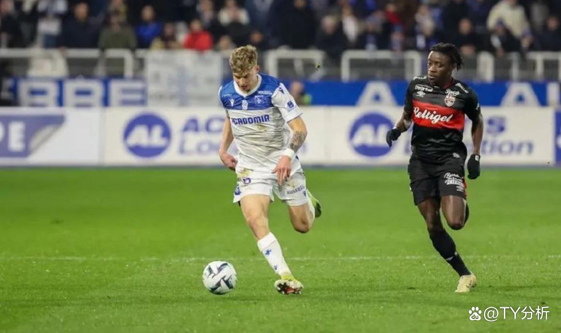 里尔队主场告捷，继续压迫法甲榜首球队