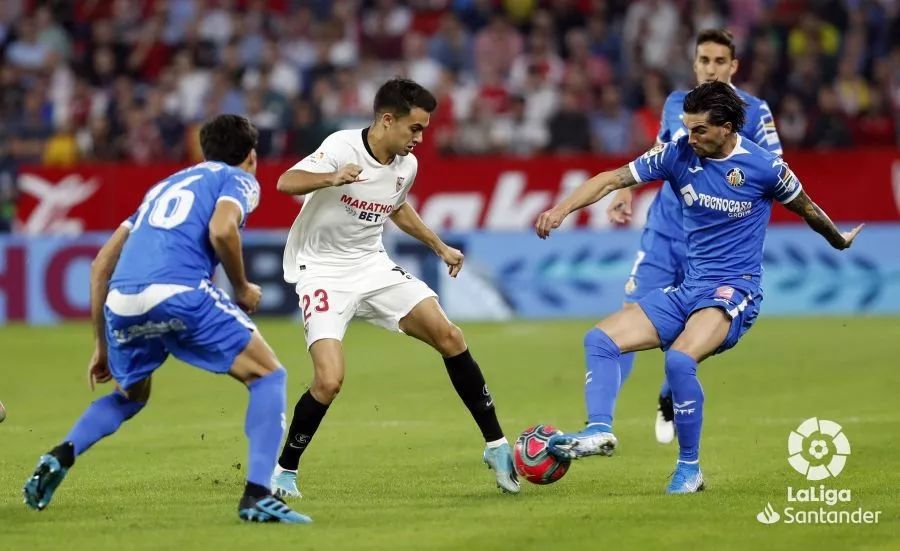 射击高手登顶青亢勇毅再现风采 射击高手登顶青亢勇毅再现风采