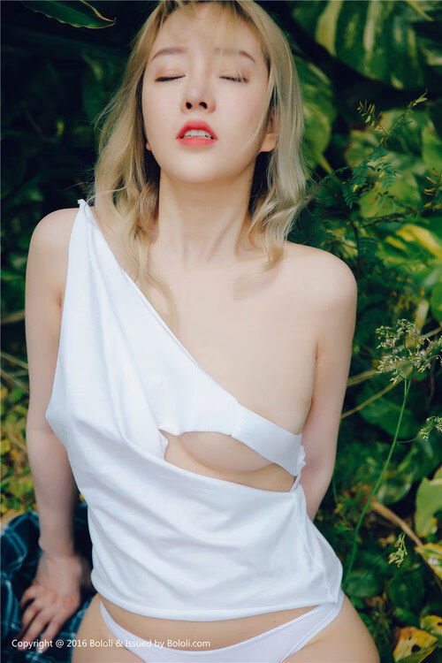 阿拉巴的终结者烙印，从拜仁到德国，一场战术与意志的传承