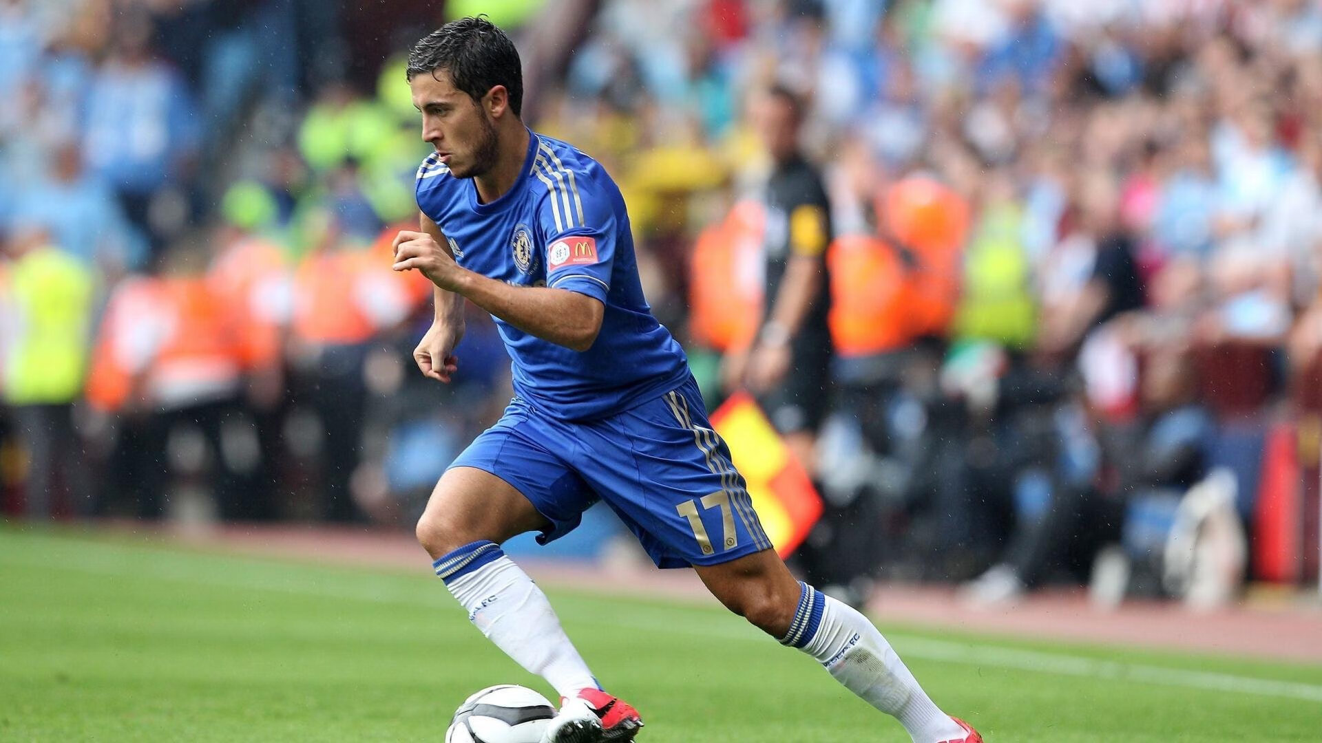 浓眉压制级发挥,骑士强行终结北京队