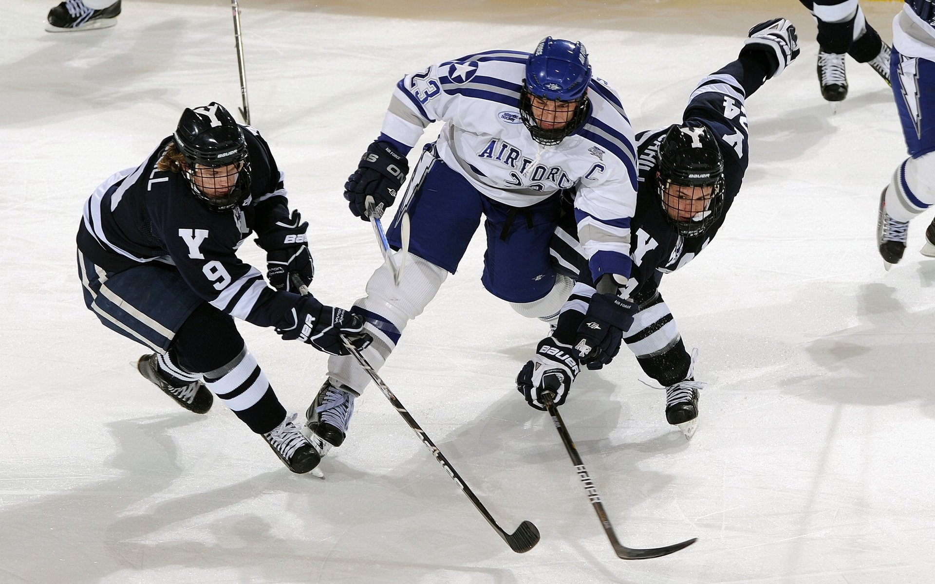 欧冠淘汰赛之夜,凯恩打出生涯之夜
